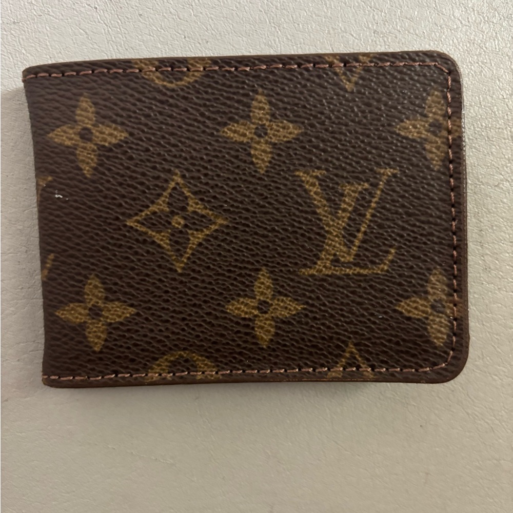 Designer Monogram Wallet - Picture 3 of 5